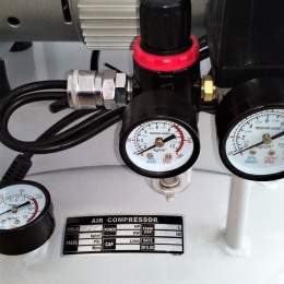 bezolejový kompresor 100 l - detail