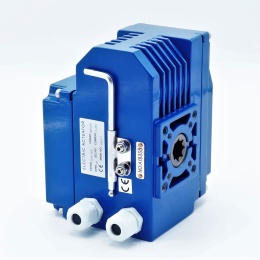 elektrický servomotor s mechanickým ovládáním