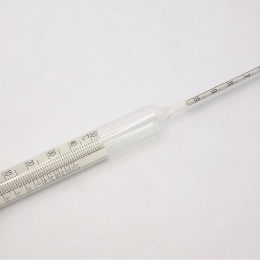 Cukroměr pivovarský 0-10% Určení množství zbytkového cukru v kvasu ve váhových procentech.