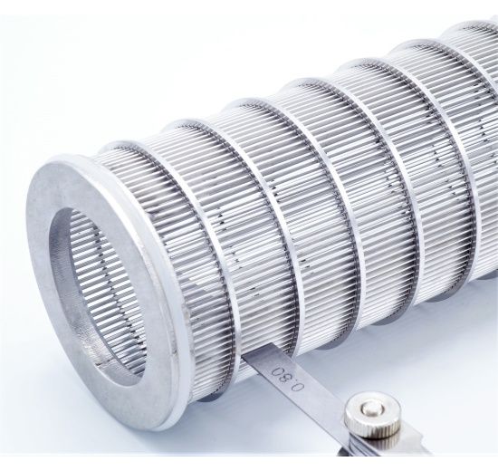 detail štěrbinového síta - průlina 0,8 mm