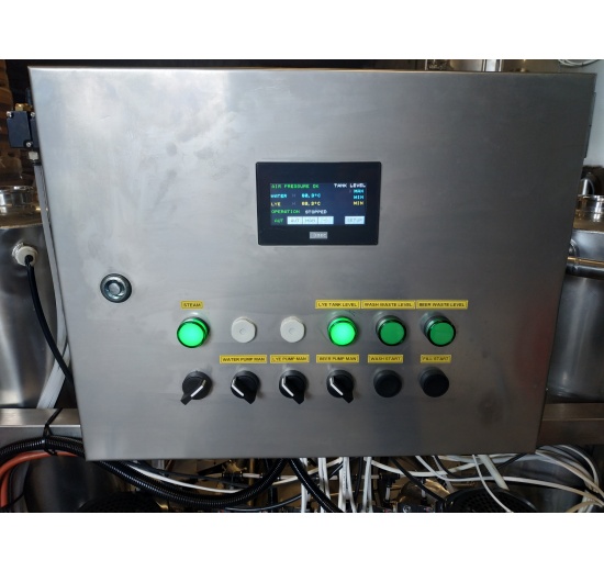 Automatická myčka a plnička KEG sudů, detail