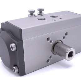 Unašeč pneupohonu pro kulový kohout, čep 8x8 mm