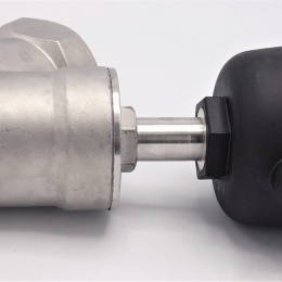 Pneumaticky ovládaný ventil se šikmým sedlem- 45°,  G-závit  2"