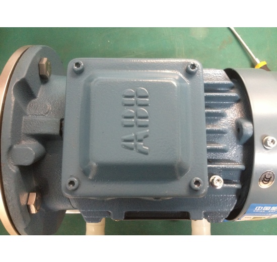 Odstředivé čerpadlo s otevřeným oběžným kolem - 1.1 KW