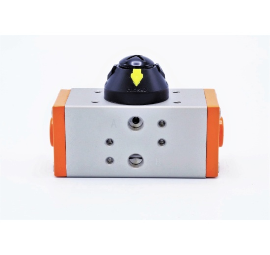 Pneumatický pohon, dvojčinný