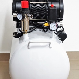 bezolejový kompresor - průtok 360 litrů za minutu