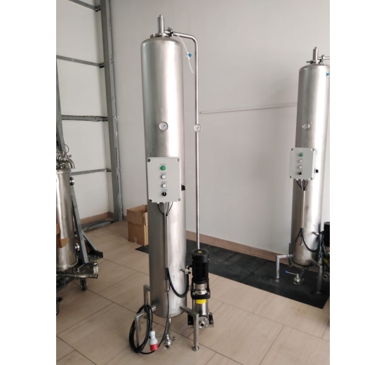 Zařízení pro sycení nápojů