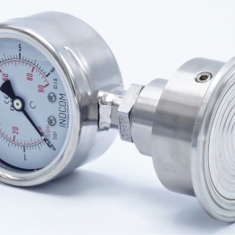 celonerezový manometr s oddělovací membránou, 0-6 bar, číselník 63 mm, límeček 64 mm, clamp připojení