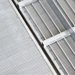 detail nerezového síta