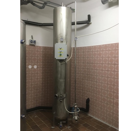 sytící aparát pro sycení nápojů