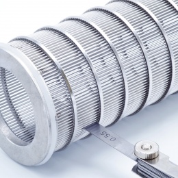 detail štěrbinového síta - průlina 0,55 mm