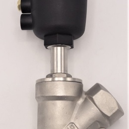 Pneumaticky ovládaný ventil se šikmým sedlem- 45° G-závit 1 1/2"
