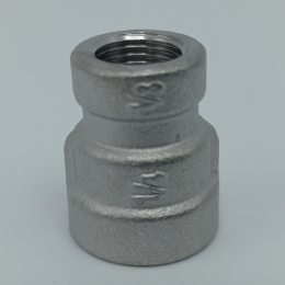 redukce typ 335 nátrubek redukovaný_nerezová vnitřní závit 1_4 na 1_8 palce