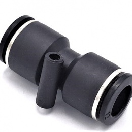 Spojka přímá nástrčné šroubení z plastu