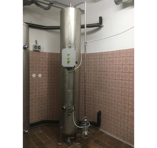 sytící aparát pro sycení nápojů