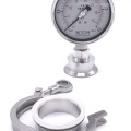 Tlakoměr, číselník 100 mm (spodní připojení), s oddělovací membránou CLAMP DIN32676, límeček 64 mm