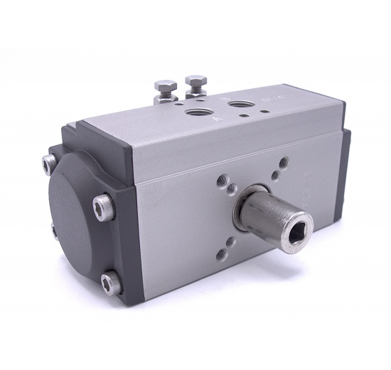 Unašeč pneupohonu pro kulový kohout, čep 8x8 mm