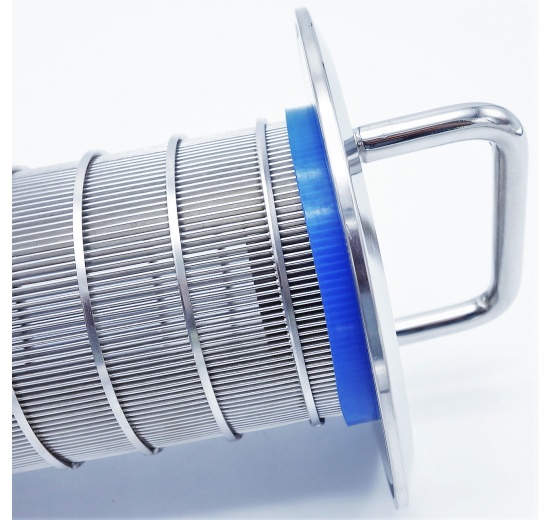 upravené víčko ke štěrbinovému sítu