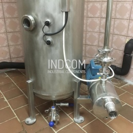 Zařízení pro sycení nápojů