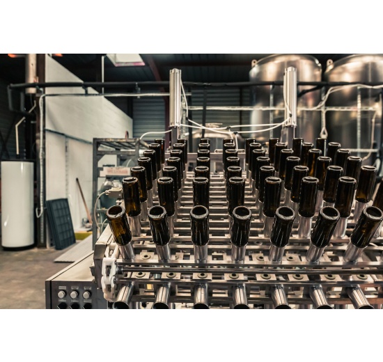 Zásobník na láhve, plnička automatická